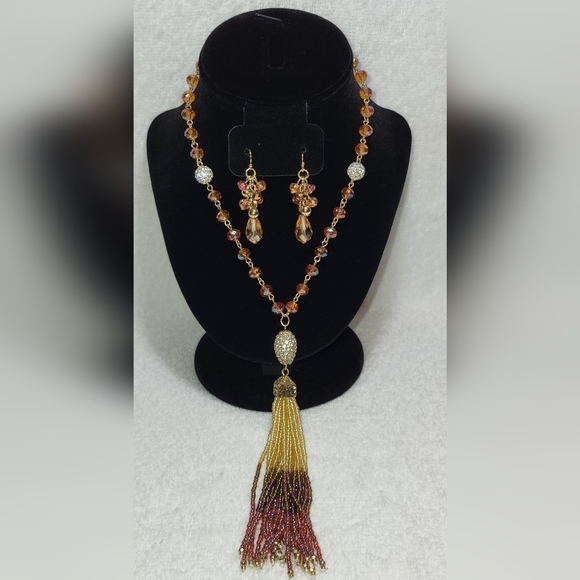 CATO Amber and Rhinestone Beaded Necklace and Dangle Earrings Set / Pierced - Picture 1 of 7